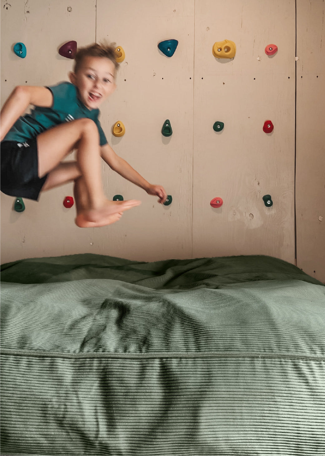 #color_performance corduroy olive
